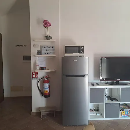 Apartment La Casa Di Mary Anguillara Sabazia-lago,relax E Roma A Portata Di Treno Anguillara Sabazia